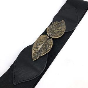Urban Outfitters Accessories - Urban Outfitters Kimchi Blue Black Leaf Waist Belt Urban Outfitters Accessories - Urban Outfitters Kimchi Blue Black Leaf Waist Belt